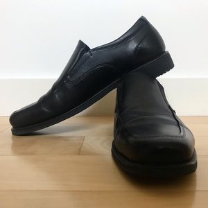 Men’s “Hand Picked” Leather Loafer by Kenneth Cole